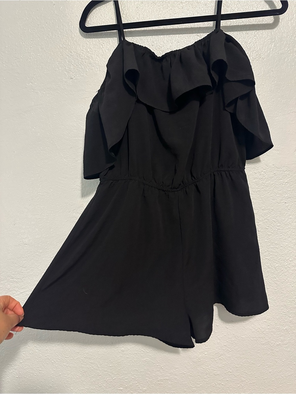 Haute monde Black Ruffle Off-Shoulder Romper Size Medium
